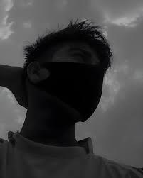 685bd57178182s244sBAREy1750848881.jpg